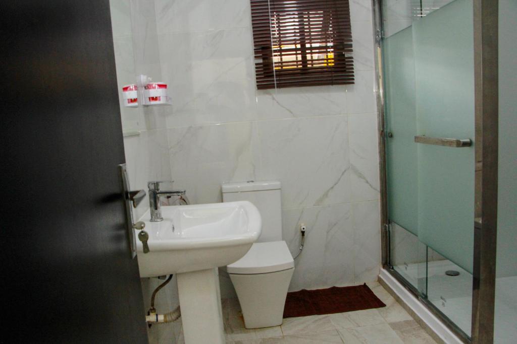 Koupelna v ubytování MITOS LUXURY SUITES -Somosu