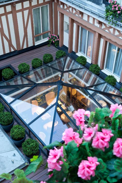 Hôtel San Régis - Resim 27