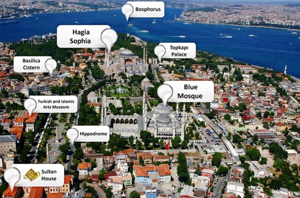 Nespecifikovaný výhled na destinaci Istanbul nebo výhled na město při pohledu z hotelu
