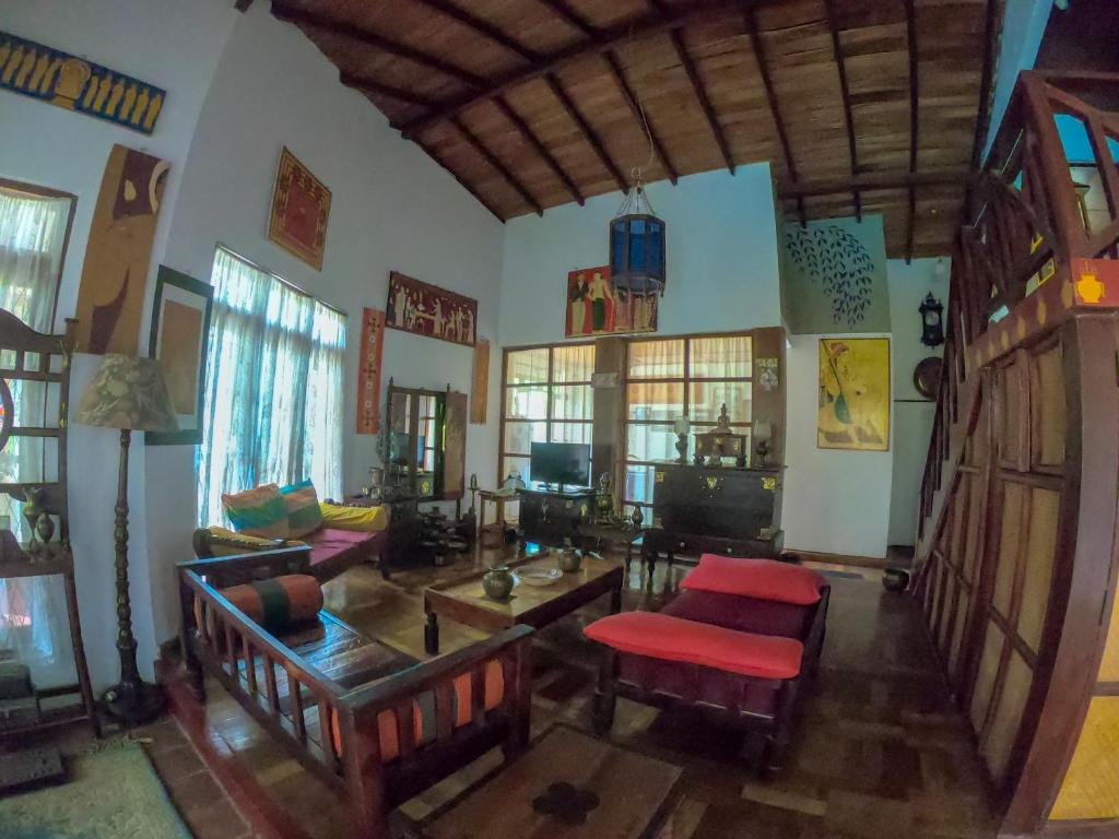 Posezení v ubytování Plantation Retreat