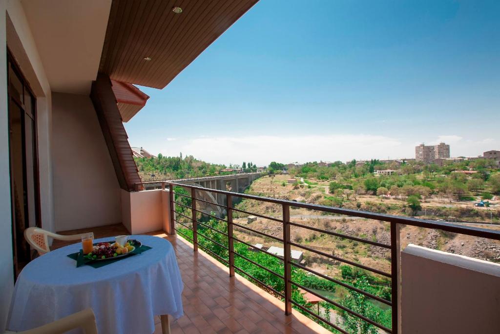 Balkón nebo terasa v ubytování Olympia Garden Hotel