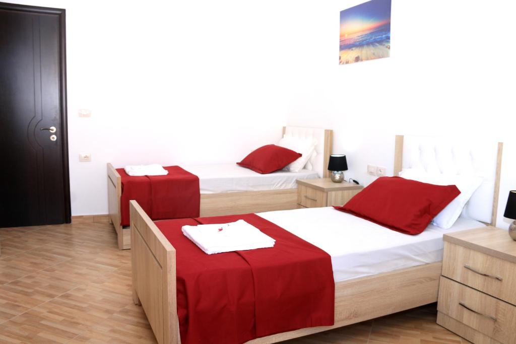 Apartment Panorama - Image 11