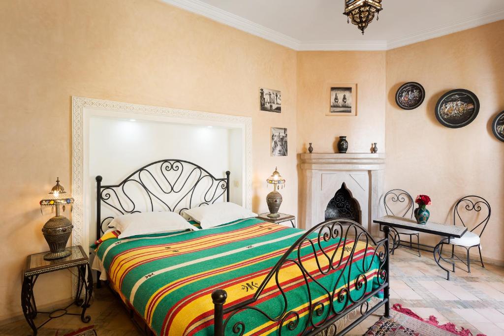 Postel nebo postele na pokoji v ubytování Riad Sofia