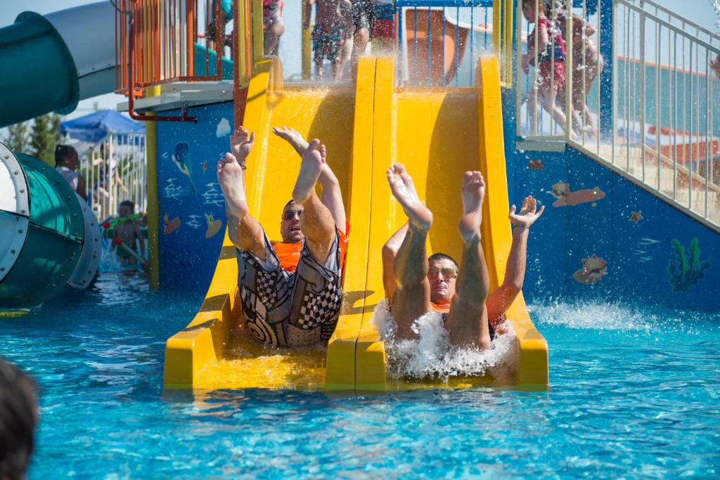 Caretta Beach Hotel & Waterpark