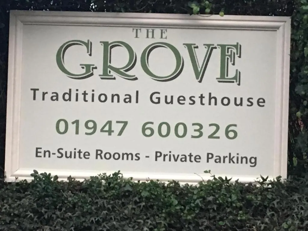 The Grove, Whitby, Marea Britanie