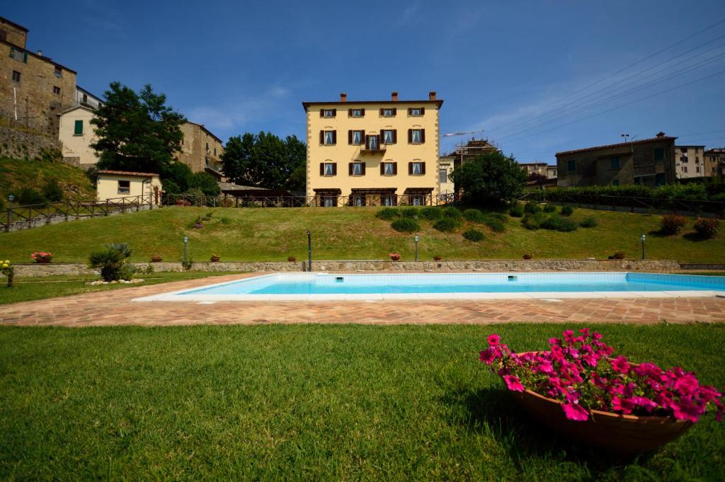 Bazén v ubytování Country House il Ciliegio nebo v jeho okolí
