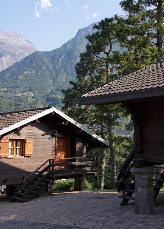 Nespecifikovaný výhled na hory nebo výhled na hory při pohledu z hotelu