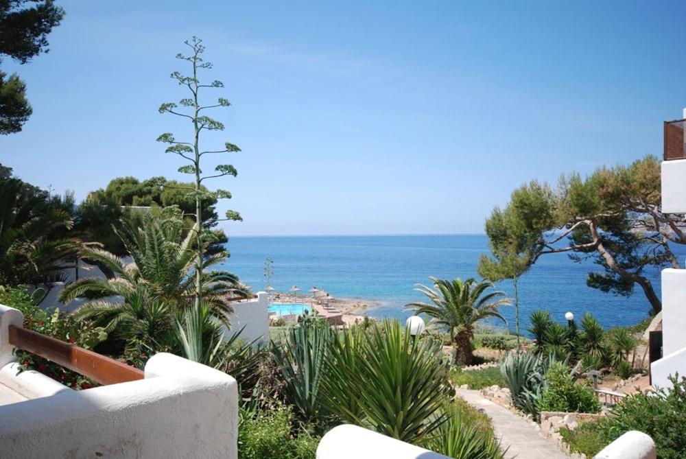 a view of the ocean from a house at Appartement Sant Elmo, Cala Conills, WIFI in Sant Elm
