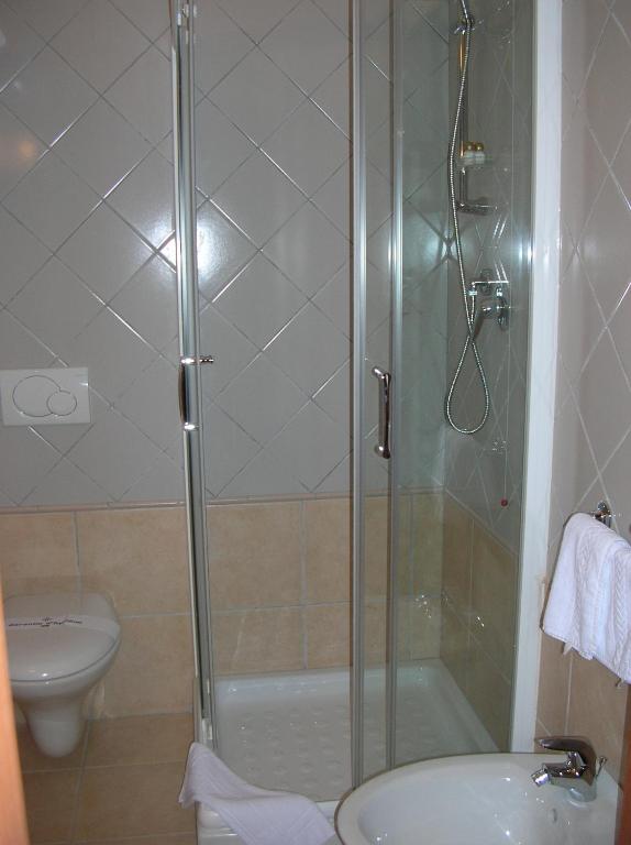 Vannituba majutusasutuses Hermes Hotel