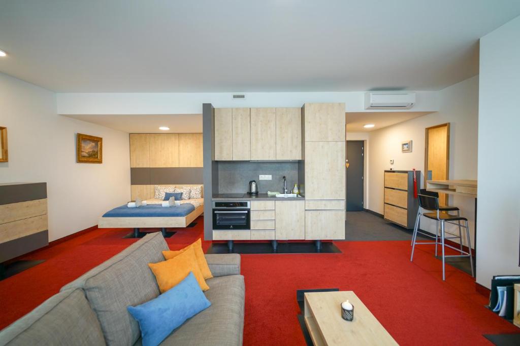 Nhà bếp/bếp nhỏ tại Zora Exclusive Apartment by CHORS