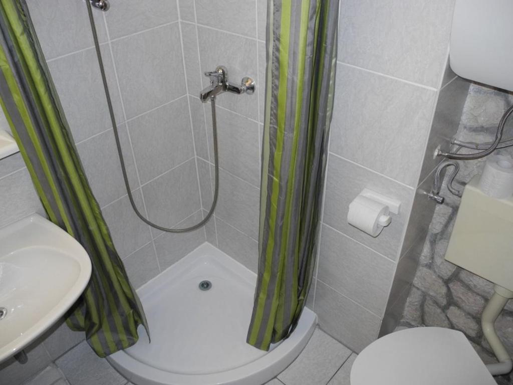 Koupelna v ubytování Apartment in Dramalj 5788