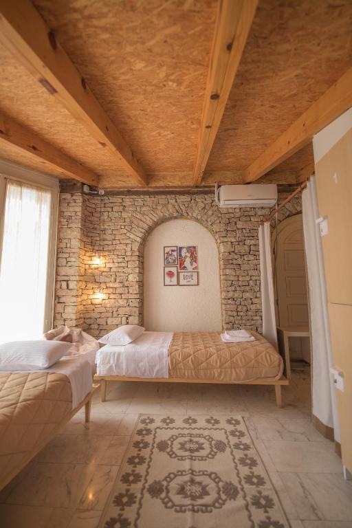 Mosaic Home - Image 6