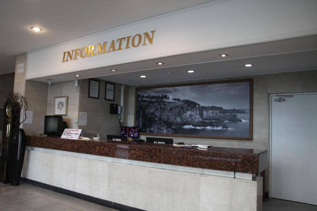 Vstupní hala nebo recepce v ubytování Jeju Miracle Hotel
