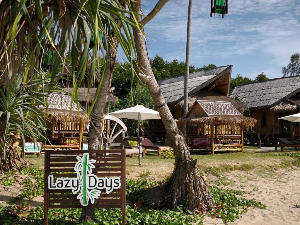 Zahrada ubytování Lazy Days Bungalows