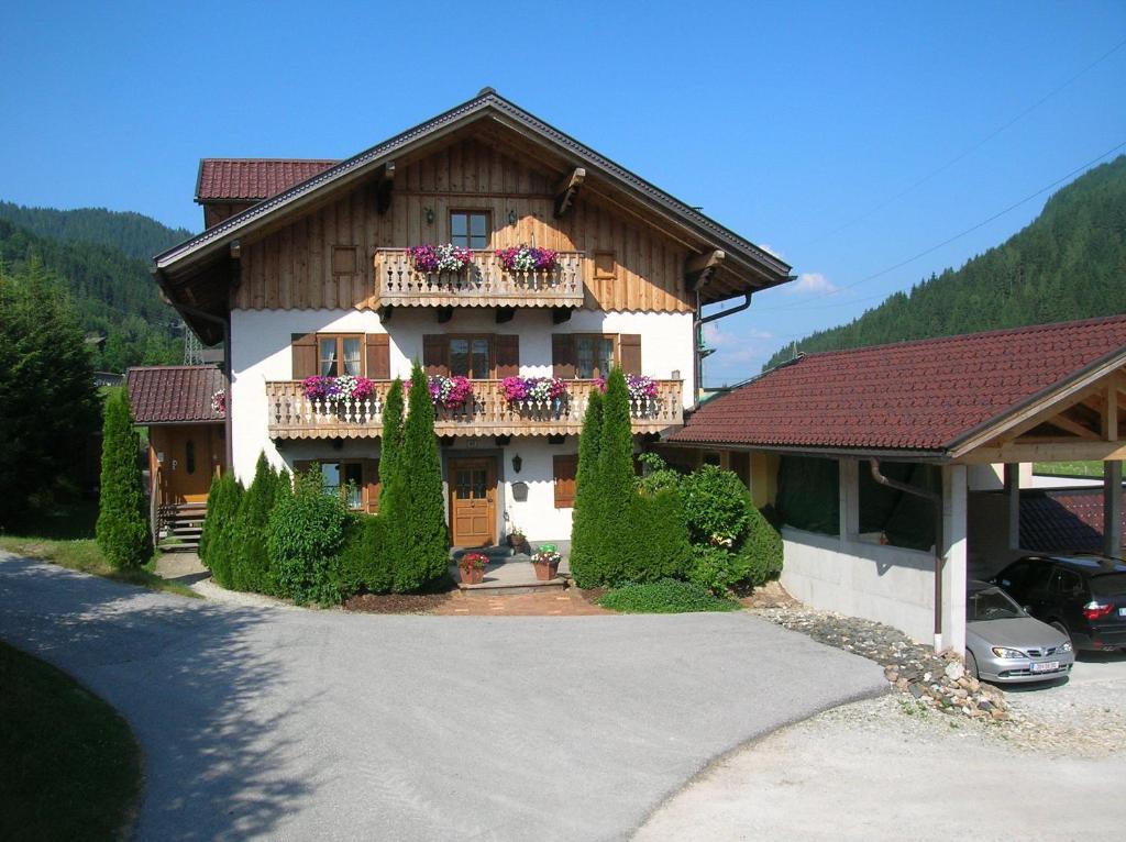 Budova, v ktorej sa apartmán nachádza