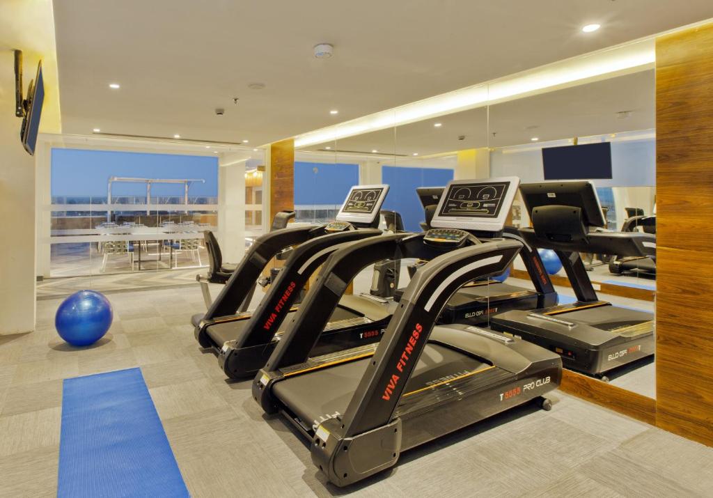 Fitness centrum a/nebo fitness zařízení v ubytování Country Inn Premier Amritsar - 10 min from Golden Temple