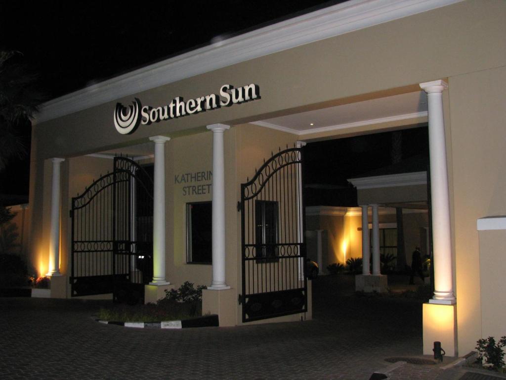 Southern Sun Katherine Street photo