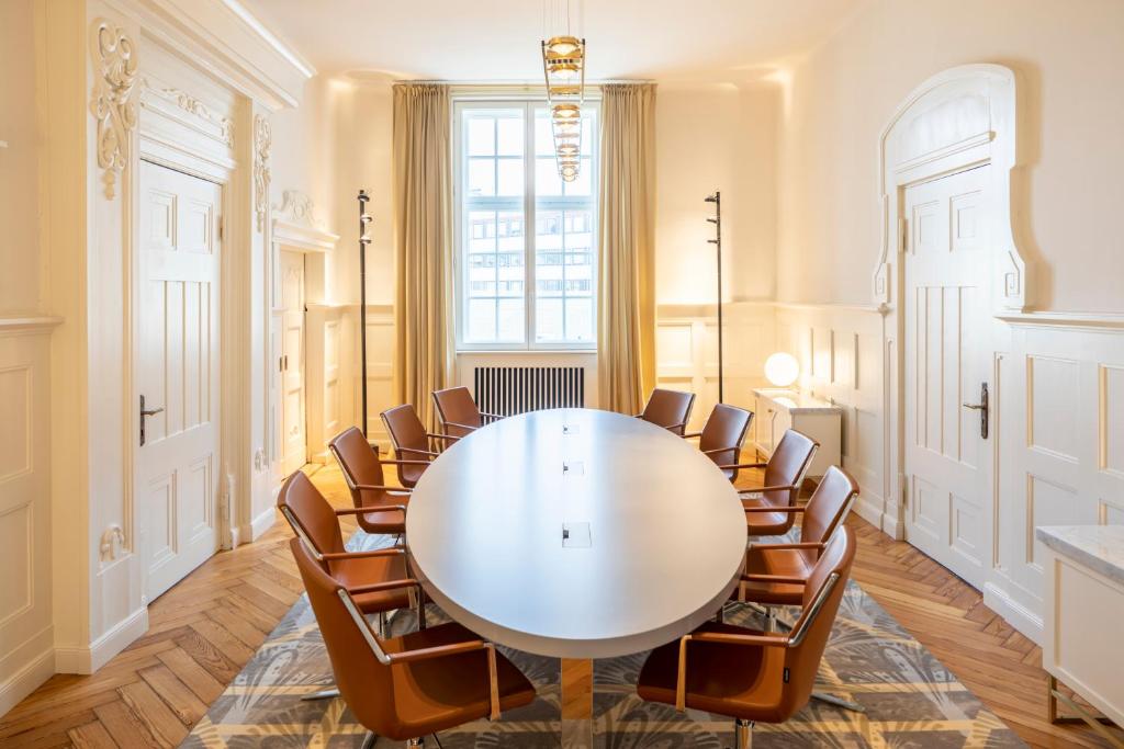 Fraser Suites Hamburg - Resim 38