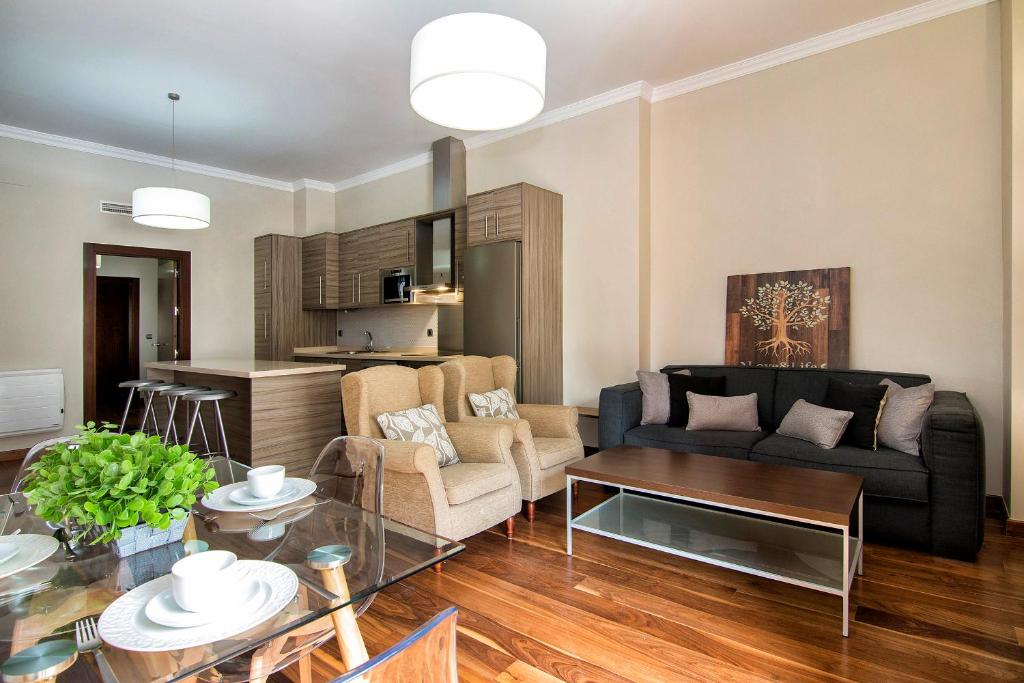 Apartamentos Palacio de los Jerónimos - 3