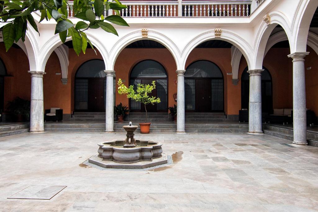 Apartamentos Palacio de los Jerónimos - 10