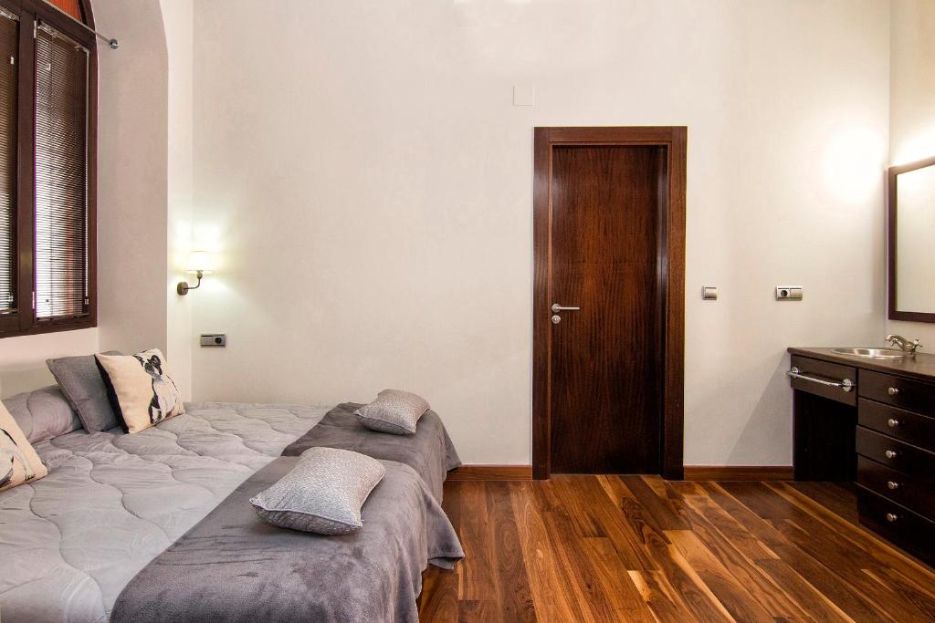 Apartamentos Palacio de los Jerónimos - 7