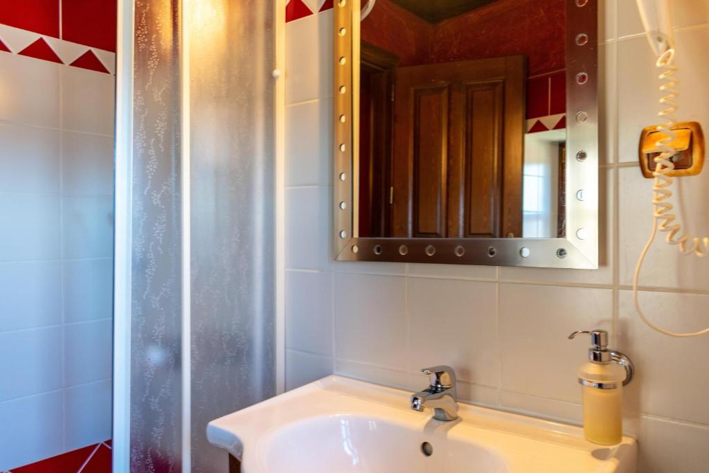 Petrino Guesthouse - 12