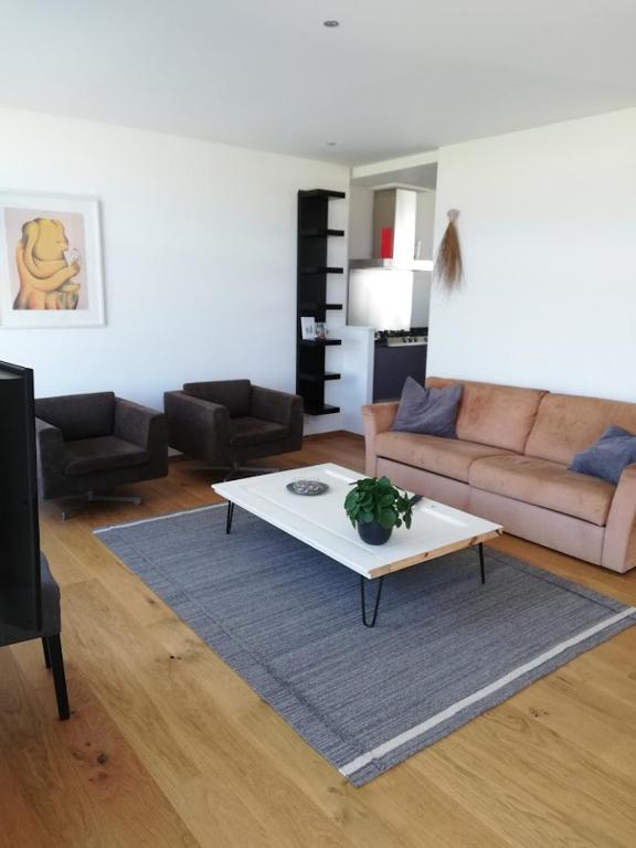 Stoomzicht - Apartamento De Dos Dormitorios