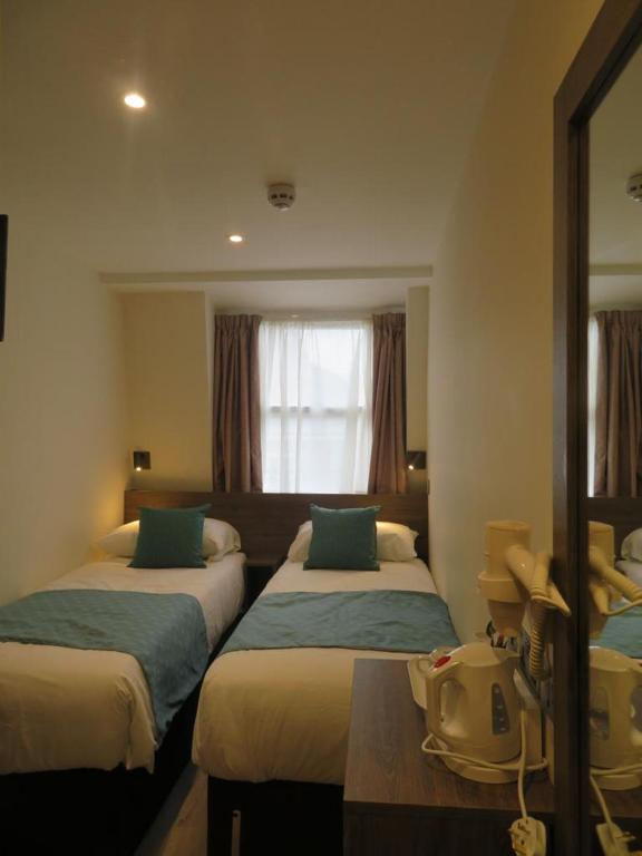 Glendale Hyde Park Hotel - Resim 32