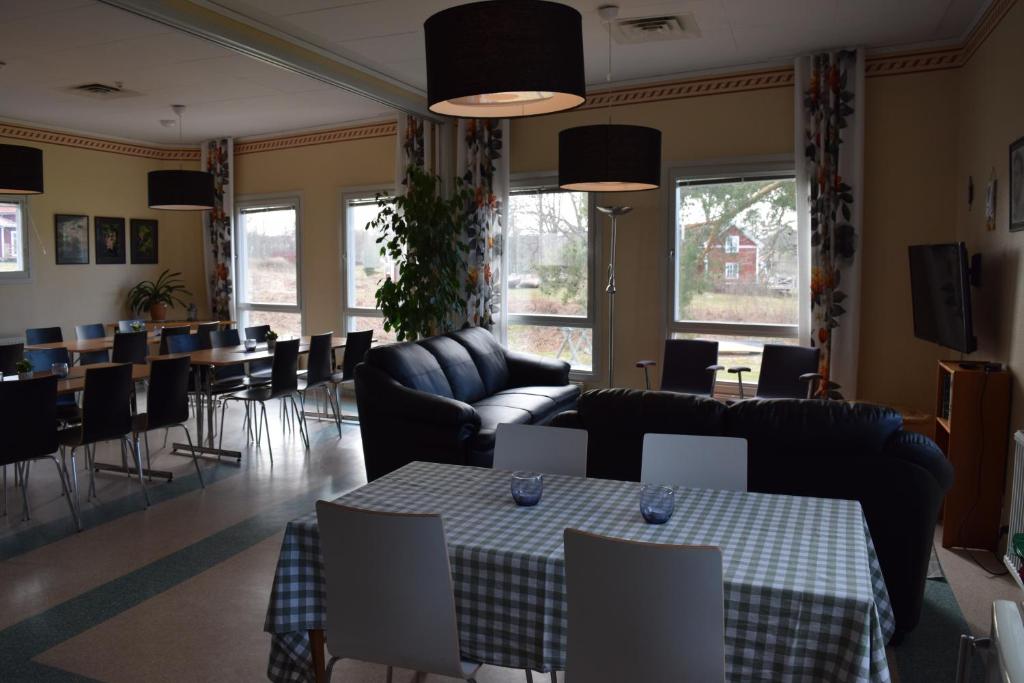 Posezení v ubytování Solviken Tranås Hostel