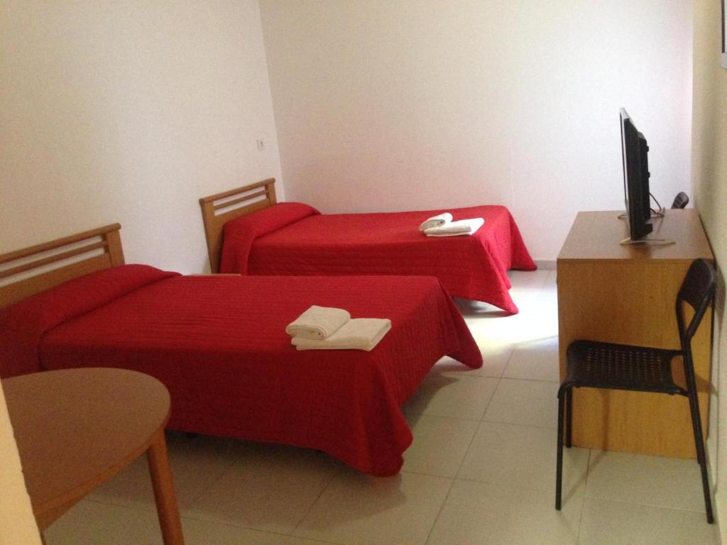 Guest house LHostalet, Lleida, Spain - Booking.com