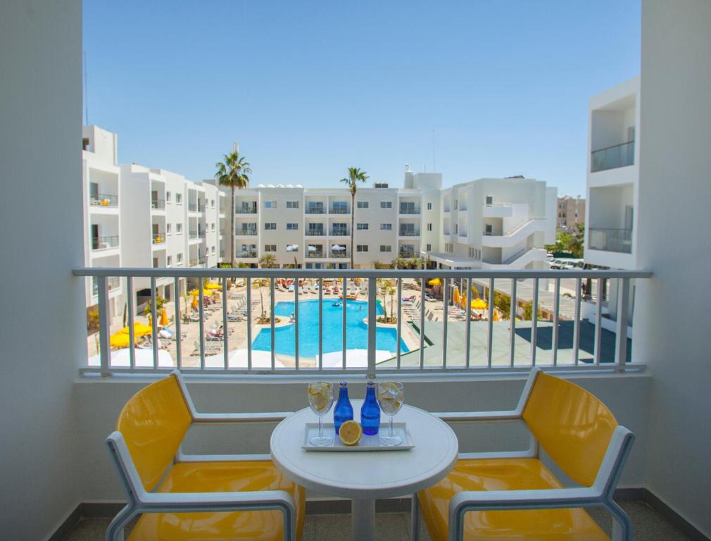 Mayfair Hotel - 