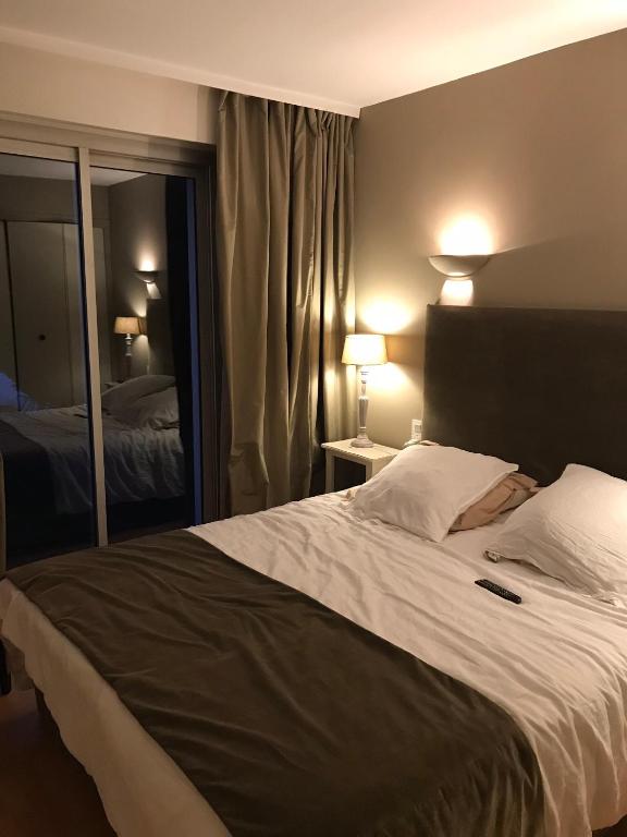 Postel nebo postele na pokoji v ubytování Cote d'opale