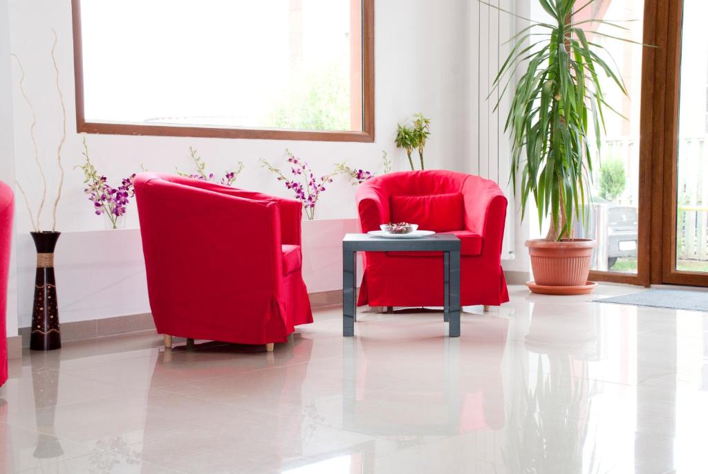 Posezení v ubytování Hotel Otopeni