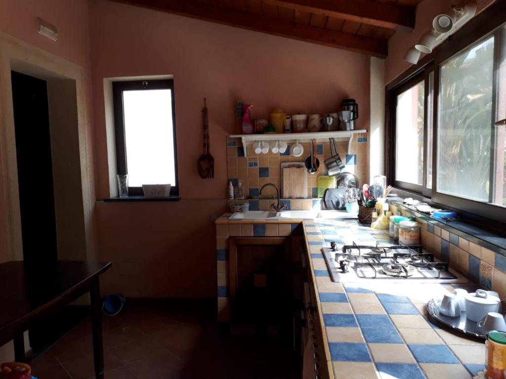 Kuchyňa alebo kuchynka v ubytovaní DOMUS AUSTRI