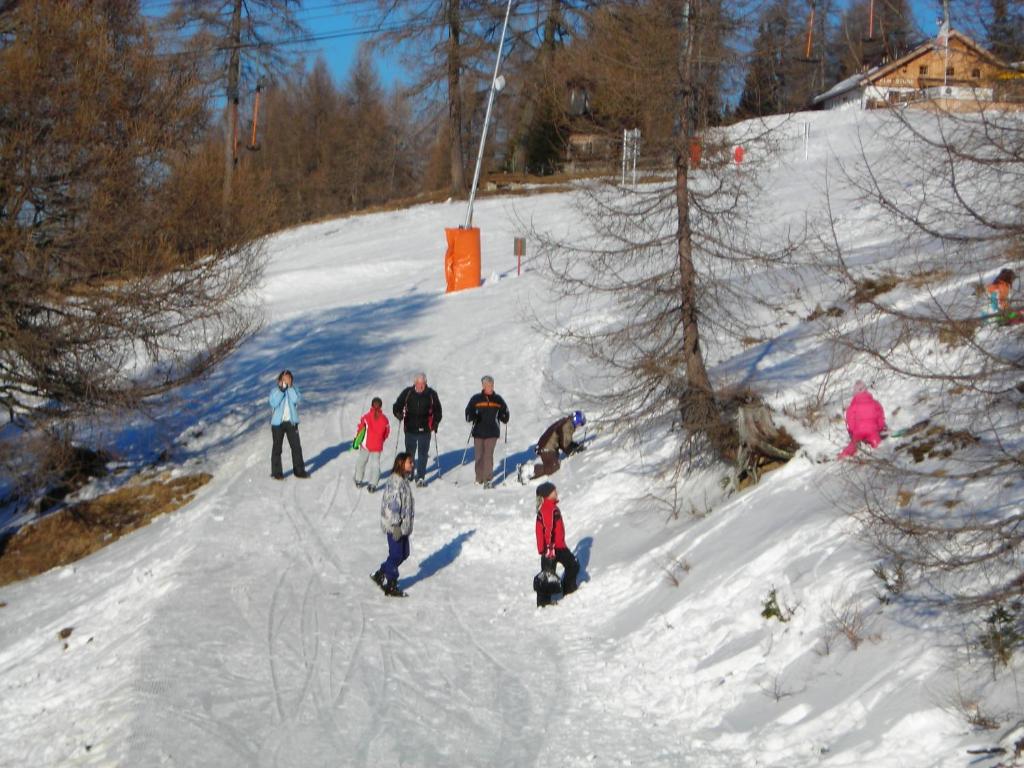 Skihütte Zams v zimě