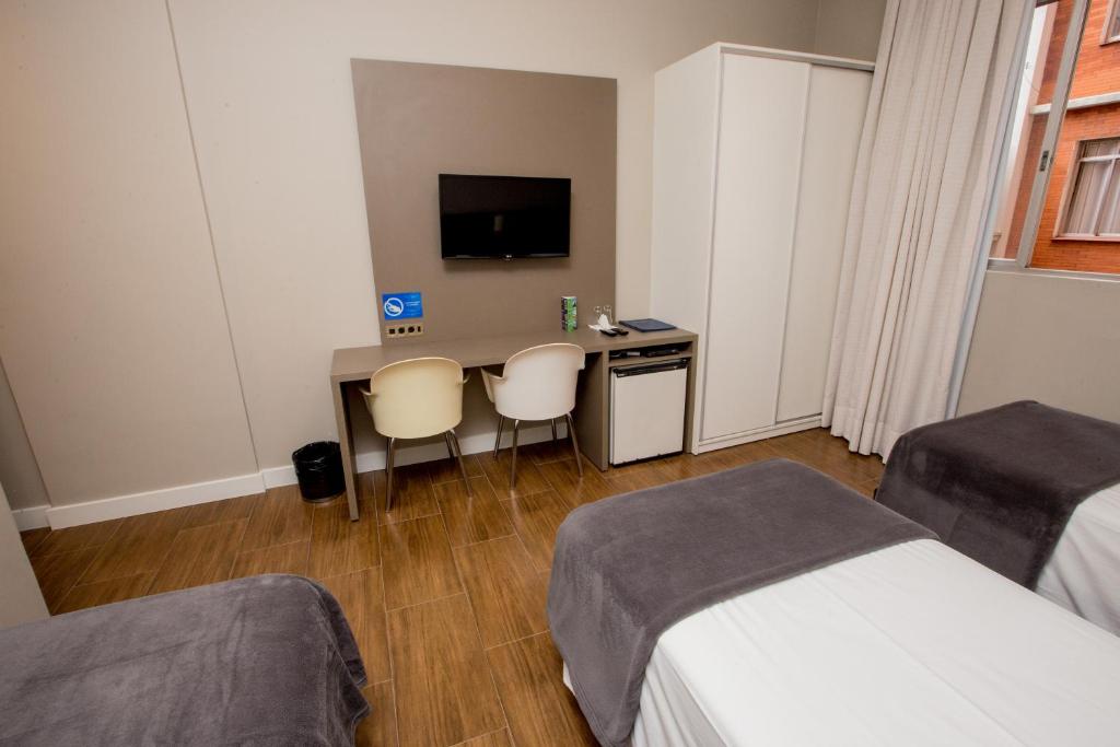 Hotel Himmelblau Blumenau - Centro de Blumenau, próximo ao Neumarkt Shopping - Camera Tripla Deluxe Con 3 Letti Singoli