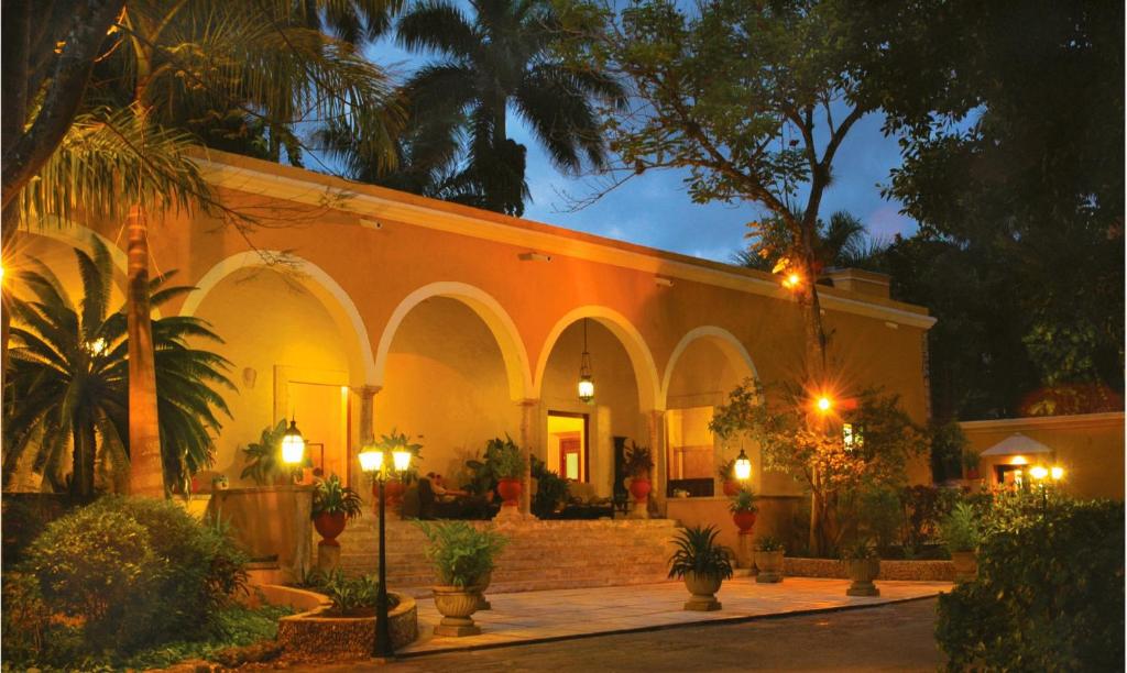 Zahrada ubytování Hacienda Chichen Resort and Yaxkin Spa