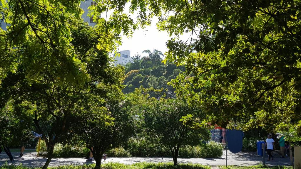  PBO902 Ótimo Flat na Jaqueira para até 3 pessoas