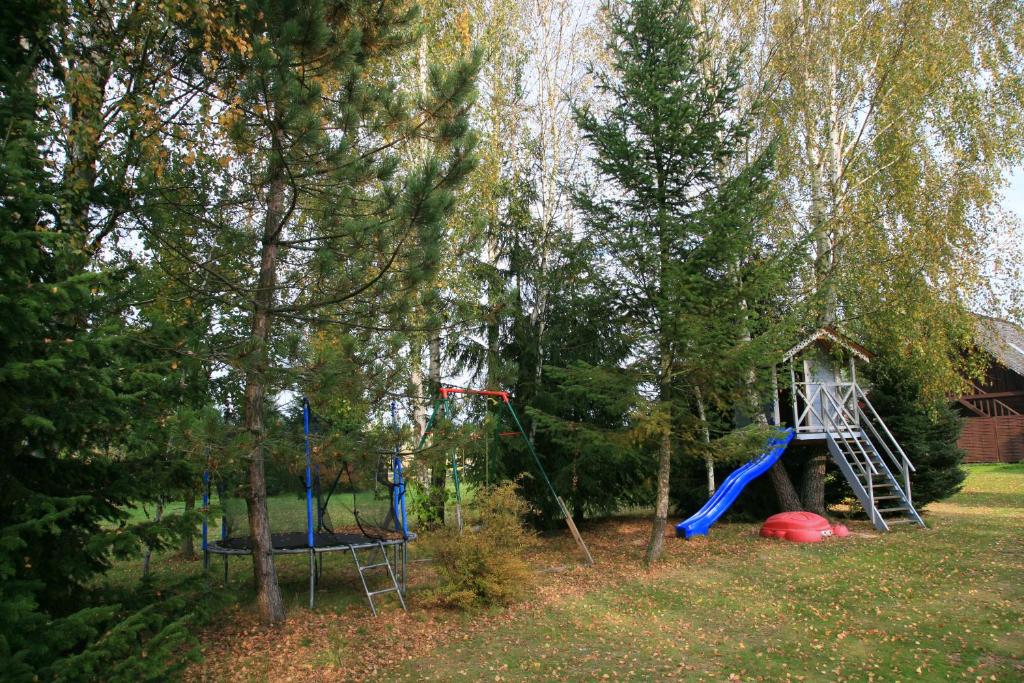 Herní místnost nebo prostor pro děti v ubytování Uroczysko Teremiski