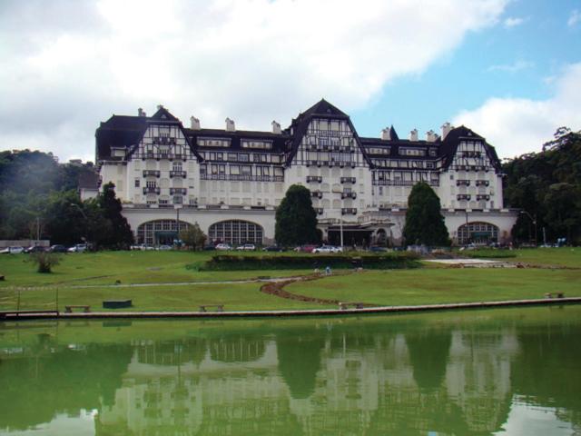  Palácio Quitandinha Espetacular Apartamento com Vista para o Lago