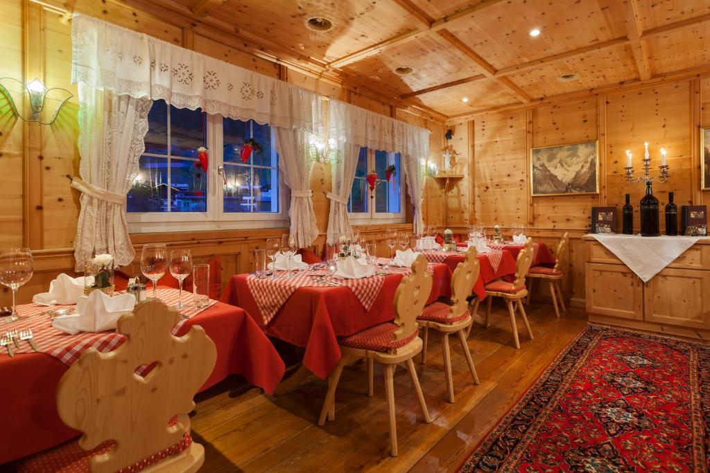 Restaurace v ubytování Hotel Ischgl