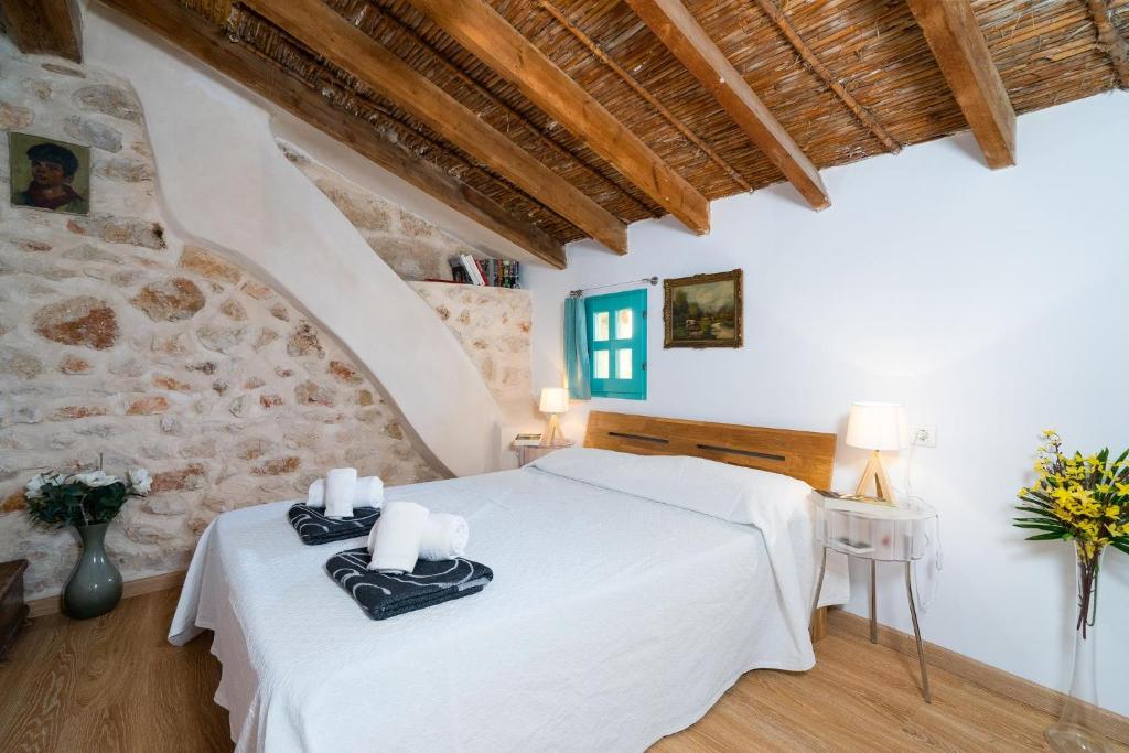 Lalau, Ondara – Updated 2023 Prices