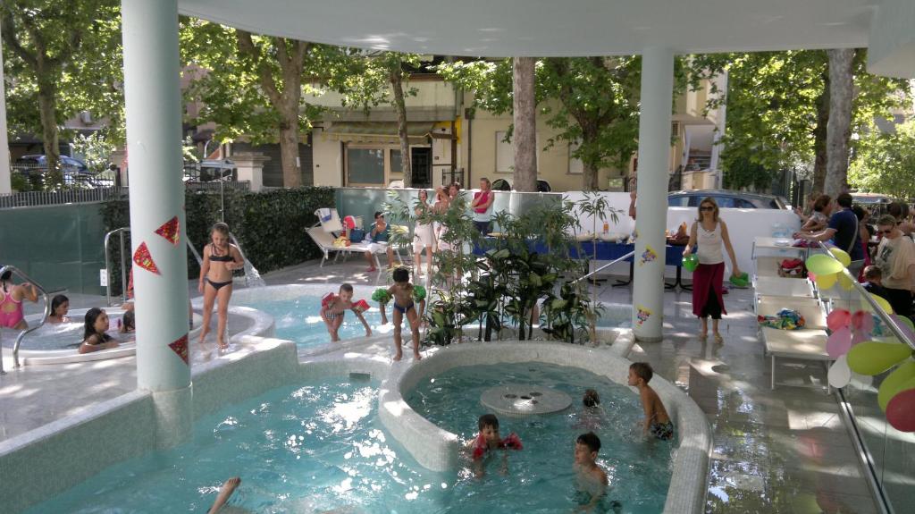Hosté ubytování Baby Family Hotel Alda Amelia