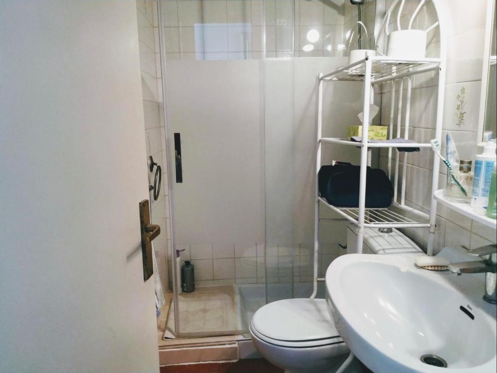 Koupelna v ubytování VACAY Villa Armallada, descanso perfecto, en la Costa Brava, L'Escala!
