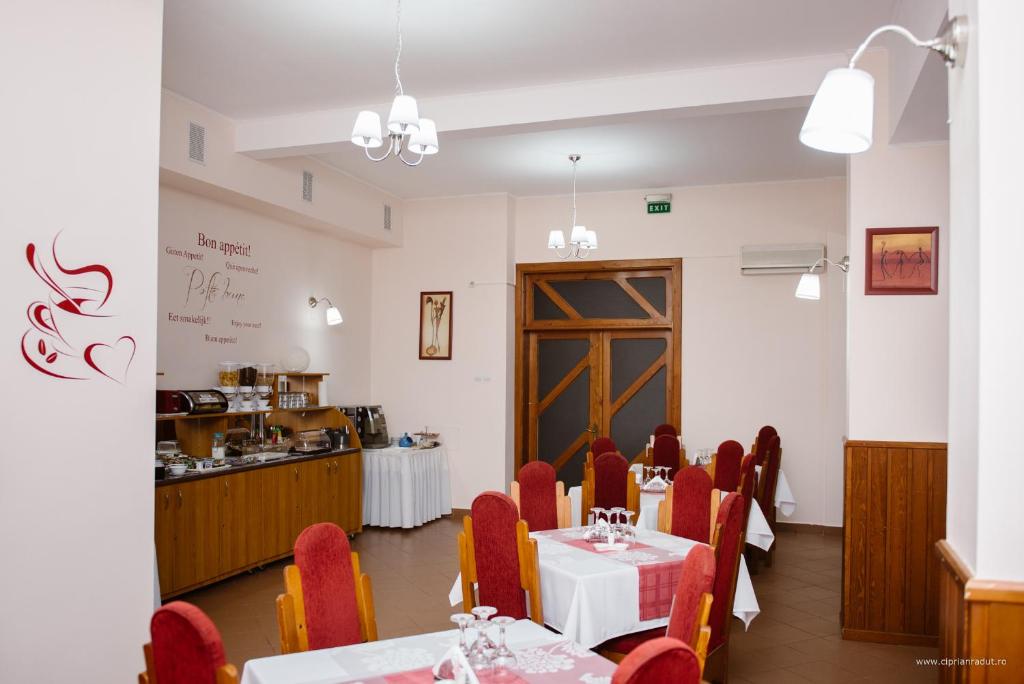 Restaurace v ubytování Hotel Iris