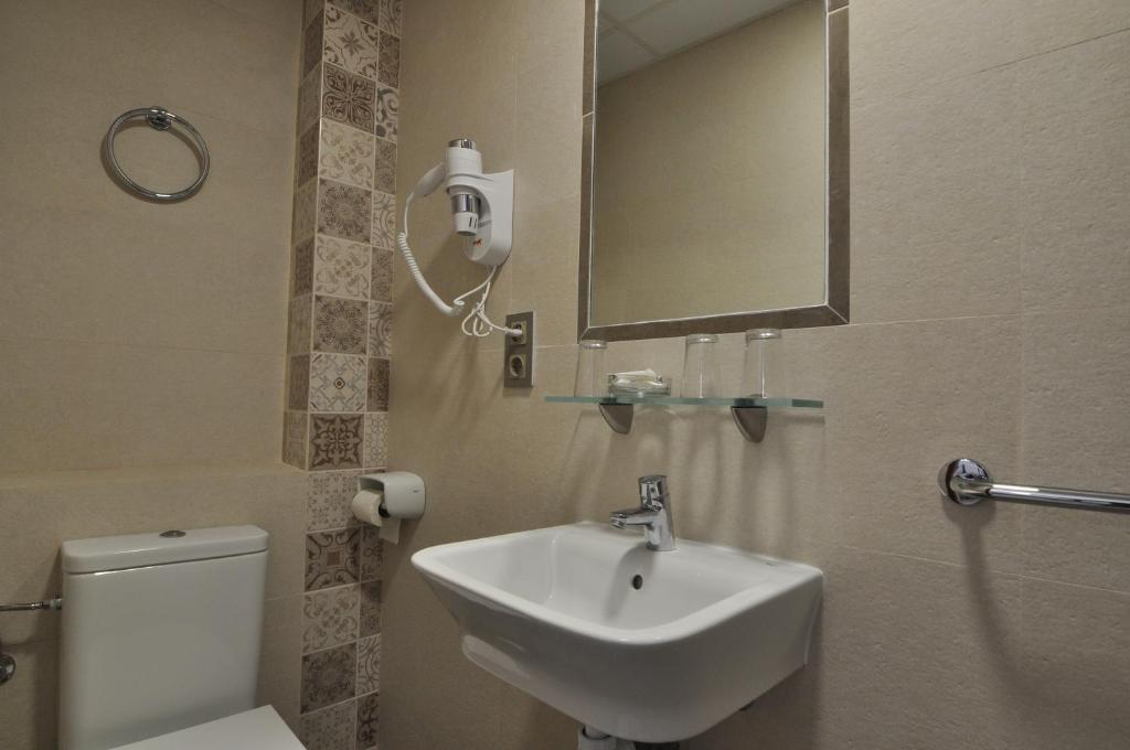 Koupelna v ubytování Hostal Almanzor