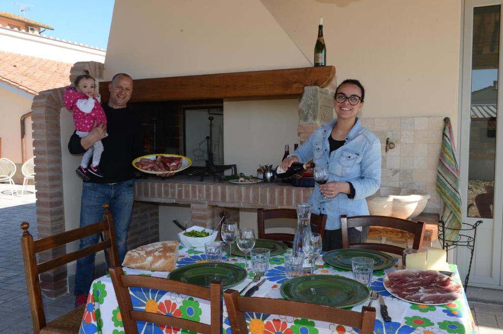 Goście zatrzymujący się w obiekcie Agriturismo Fattoria Podere Peciano