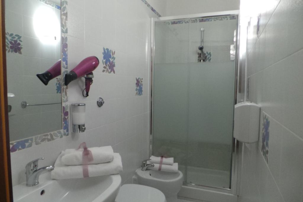 Koupelna v ubytování Hotel Castelfidardo