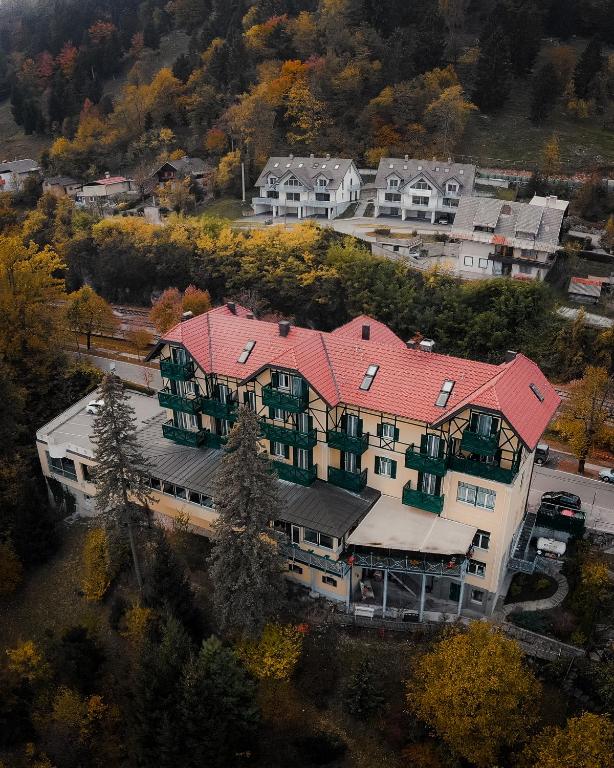 Budova, kde se hotel nachází