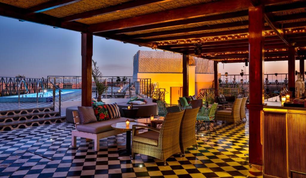 Bazén v ubytování 2Ciels Boutique Hôtel nebo v jeho okolí